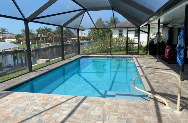 Just beachy Pool Gulf access