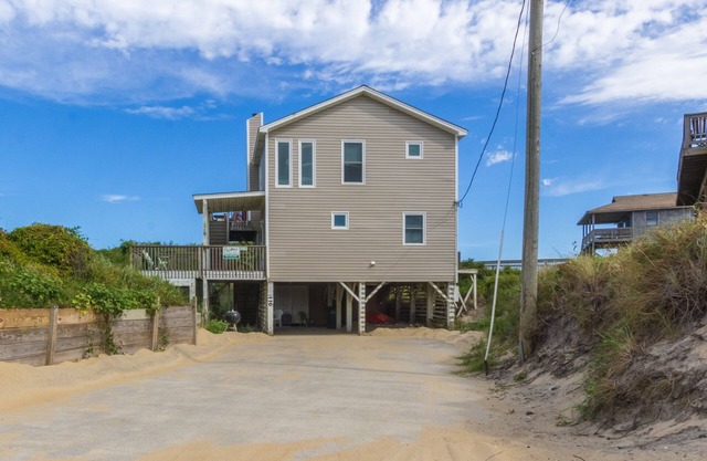 Just One Look | Oceanfront | South Nags Head | Sleeps 8