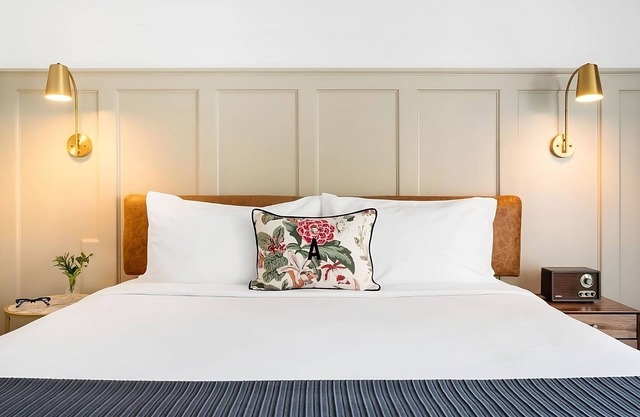 Just What You Were Looking For! Pets Allowed, Close to City Stage Theatre