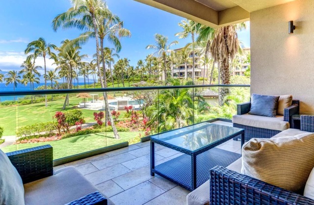 K B M Resorts: Palapala at Montage Kapalua Bay, Stunning 3500 Sqft 3 Bedrooms, 3.5 Bathrooms, Ocean Front Resort, Includes Rental Car!