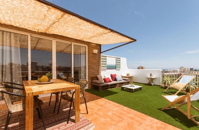 K-IN&OUT by Nuka Homes