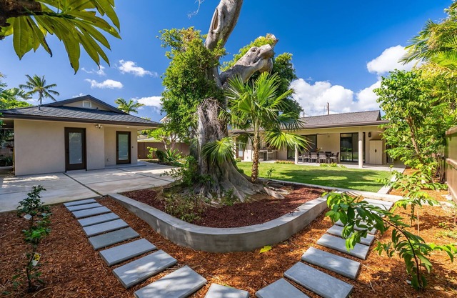 Kahala Zen by Gather: Spacious 5BR Modern Oasis w/ Studio & Lush Garden