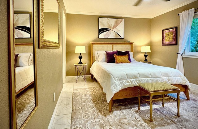 Kahu Hale - Hardberger Park San Antonio TX