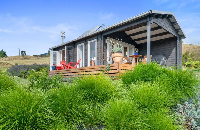 Kaitipu - Papamoa Hills Holiday Cabin