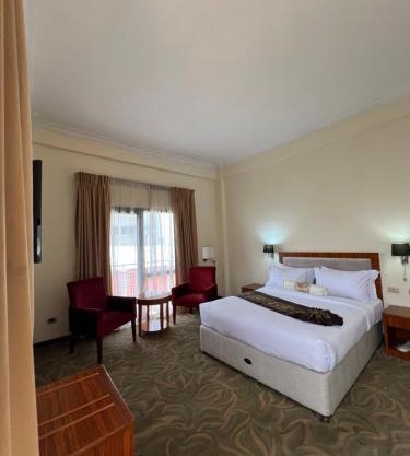 Kenenisa Evertt Hotel