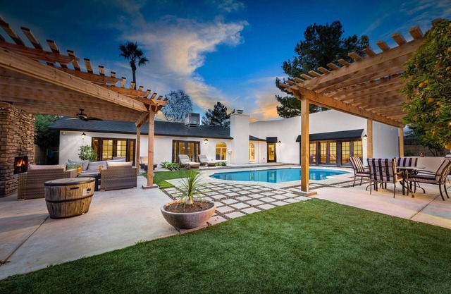 Retiro Kierland con piscina climatizada y chimenea al aire libre