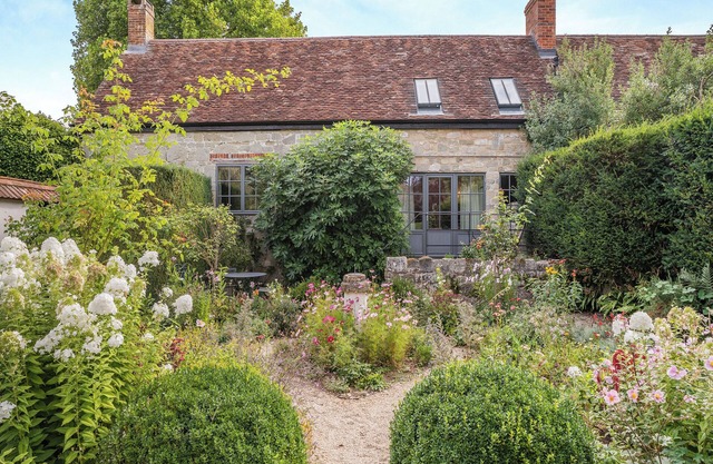 Kings Cottage North - UK49855