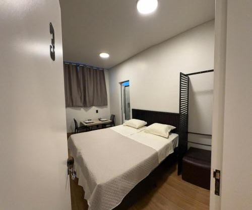 Kitnet nova ao lado de tudo que você precisa