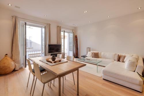 L'élégance à Antibes , central, 1 min de la plage