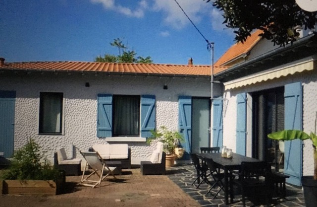 La Baule Pornichet house with garden and terrace near the sea, train station and shops