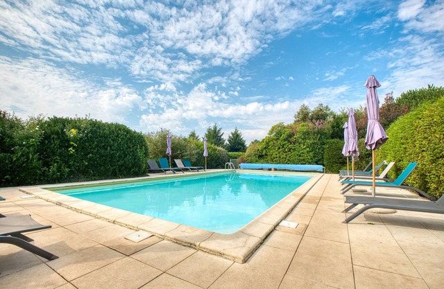 La Bergerie – Casa con encanto y piscina compartida