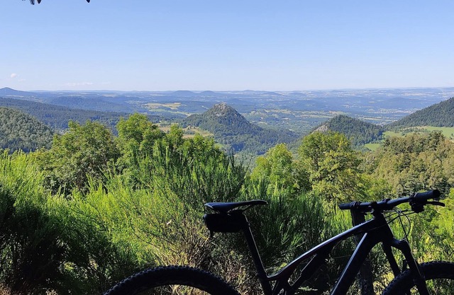 La Bulle d'Eau, unusual ecolodge with private spa - Bulles d'Herbe