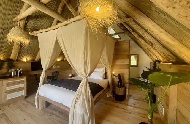 La Cabane Java – Escapada romántica en la naturaleza con spa privado, terraza y actividades