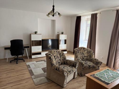 La Casa De Nido-Tágas családias apartman 6 főig, kerttel