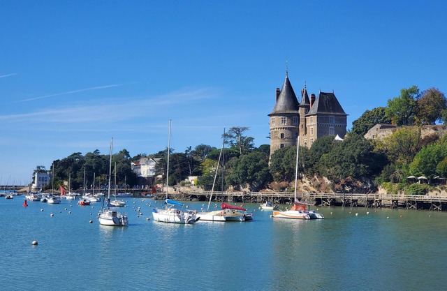 La Dolce Villa Avec Piscine et Plage à Proximité. Espace, Luminosité, Quiétude