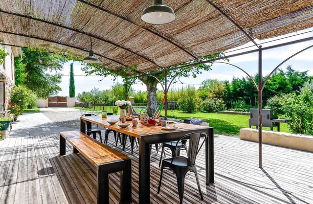 Masía provenzal reformada a las puertas de luberon