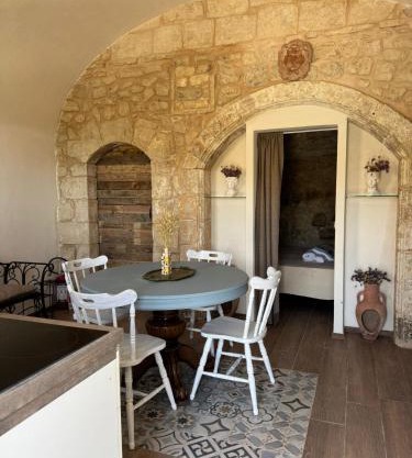 La grotta Mutycense