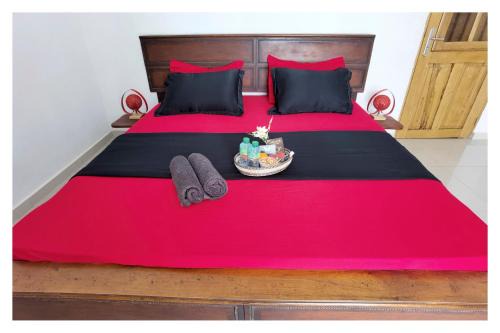 La MAISON BLANCHE - D - CENTRAL - CALME - WIFI - White Butterfly Hotels