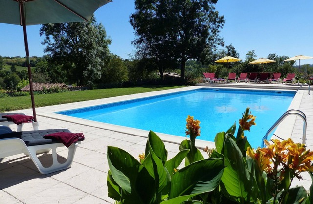 La Maison & La Chaumière: piscina privada climatizada, Spa, Sauna & Pizza Horno