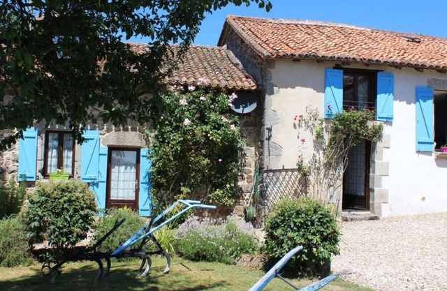 La Petite Maison Casa de campo grande, tradicionalmente renovada