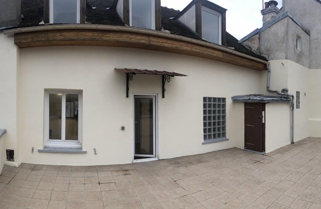 F2 / 4 pers. luz y terraza, cerca de París, Fontainebleau, Provins y Barbizon