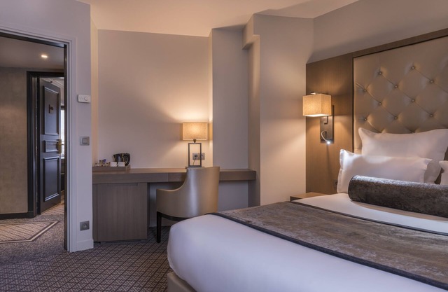 La Villa des Ternes Hotel