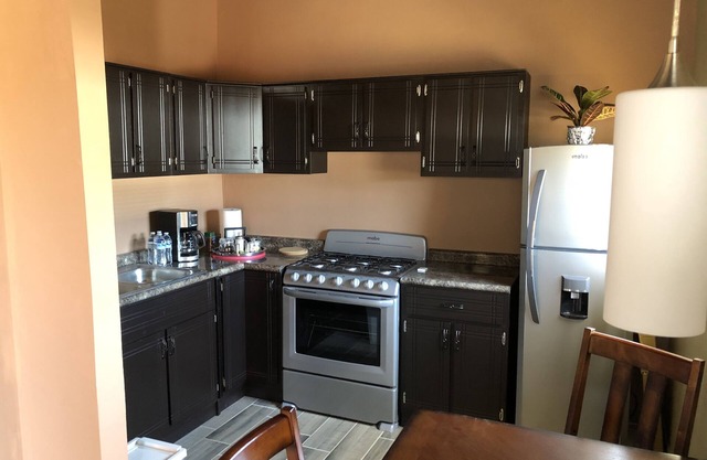 Bungalow Labios Tintos, Valle de Guadalupe, BC, México