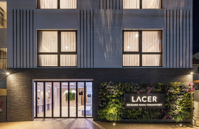 LACER OKINAWA NAHA TOMARIPORT