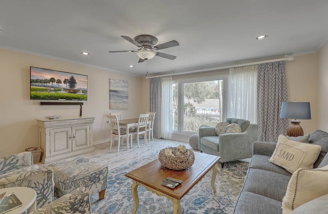 Lagoon Villa 9 - Superb Villa! Pool! Beach Access!