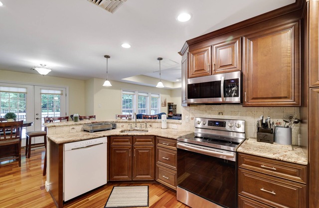 Lake Arrowhead Retreat: 3BR/2BA Home with Pool and Lake Access