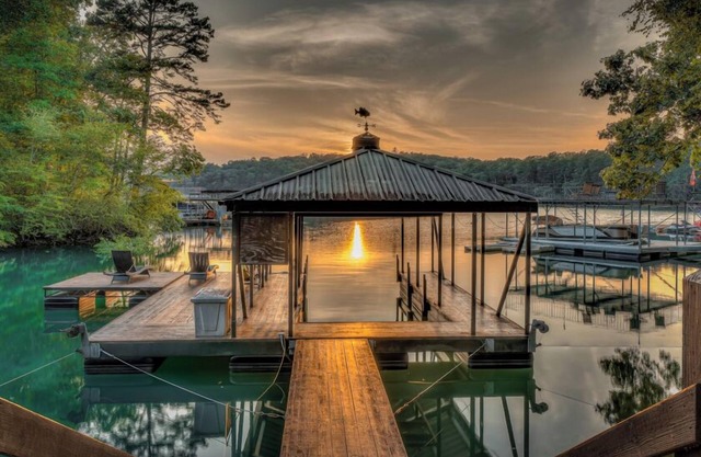 Lake Escape - Pet Friendly | Private Dock on Lake Blue Ridge | Hot Tub