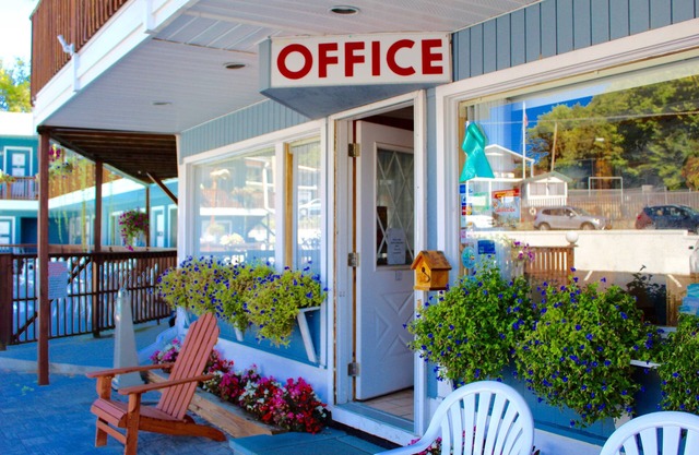 Lake Haven Motel