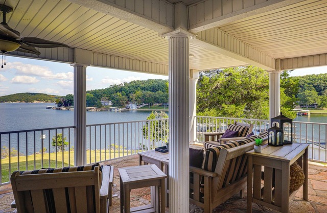 Lake of the Ozarks Haven w/ Decks, Dock & Kayaks!