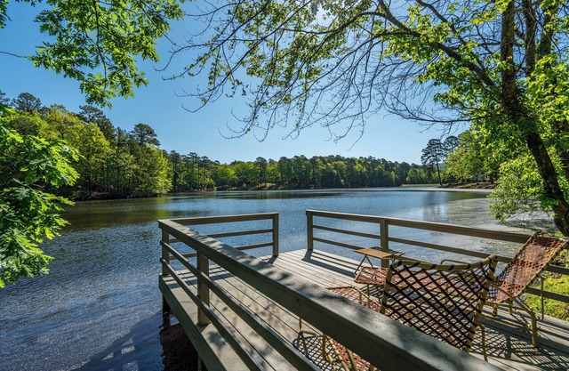 Lake Segovia Hideaway