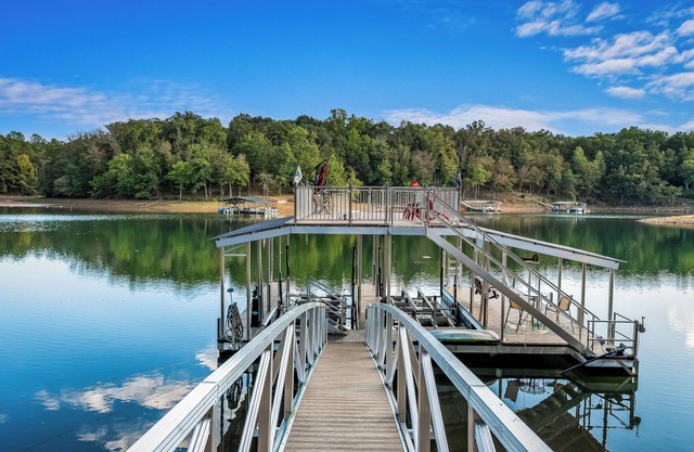 Lake Time on Lake Hartwell!