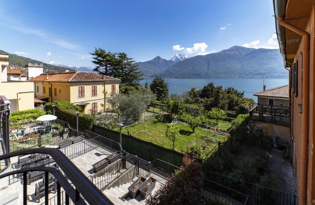 Lake View Apartment Studio Vacation Station