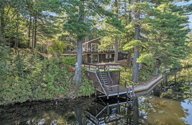 Lakefront Bliss on Lake Monomonac — Peaceful Views & Private Dock