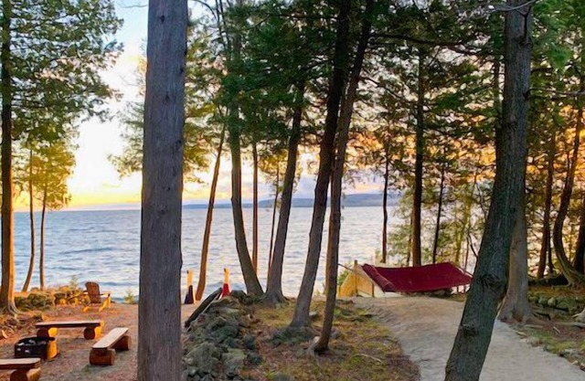 Lakefront Cabin | Game RM, Pier, Insane Fishing!