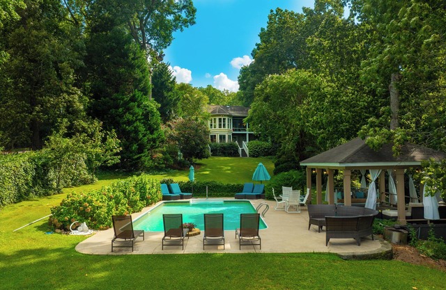 ¡Nuevo! La ubicación perfecta! Cala, piscina, muelle, cala y vista de la presa! Lexington