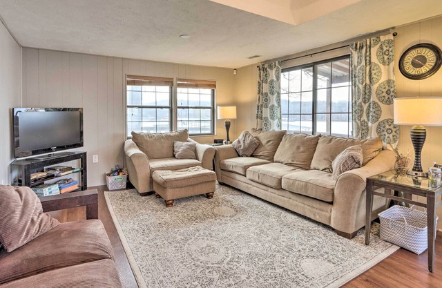 Lakefront House w/ Fire Pit, Dock & Kayak!