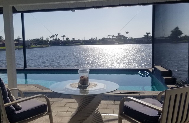 ¡Con amor, nuestra Villa Blue Pelican para su disfrute perfecto de vacaciones de lujo!