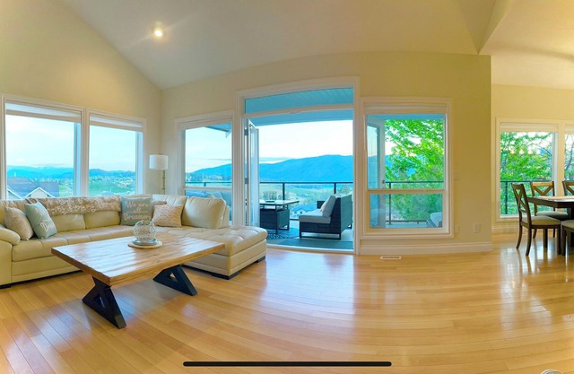 Lakes, outdoor adventure, winery, shops, beaches, surrounded by natural beauty