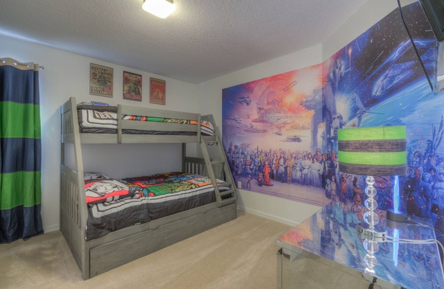 Diciembre '18 renovado, villa junto al lago con una enorme piscina orientada al sur, Disney a 10 minutos