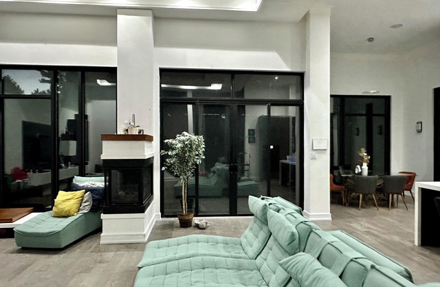 Lakeside Luxe
