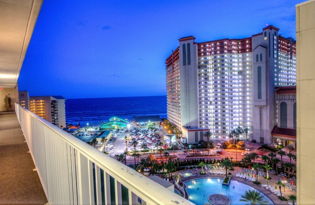 Laketown Wharf Resort by Aneliya's Rentals