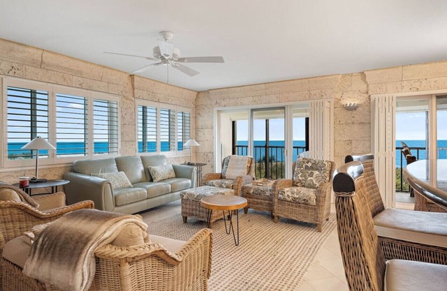 Land's End 9-401 Planta superior Gorgeous Corner Luxury Gulf Front Unit WIFI POOL SPA