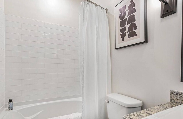 Landing at Century Belmont Station - 1 Bedroom in Middletown