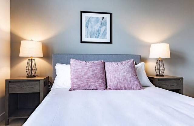 Landing at One Observatory Park - 1 Bedroom in South Denver