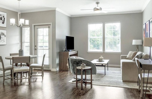 Landing at Park Rowe Village at Perkins Rowe - 2 Bedrooms in Oak Hills Place