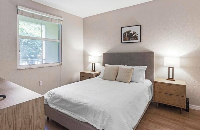 Landing at Solero Plantation - 2 Bedrooms in Downtown Plantation